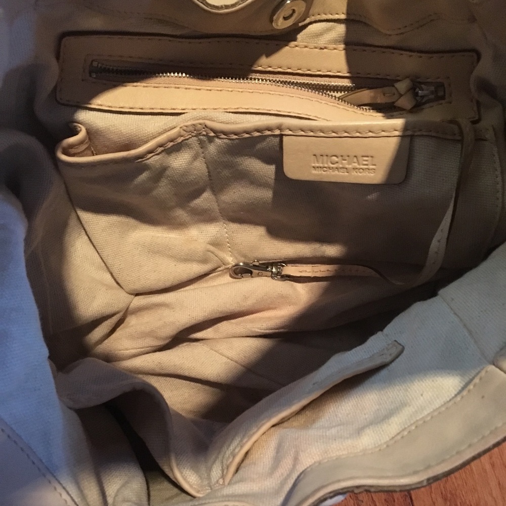 Michael Kors Leather purse - Picture 4 of 8